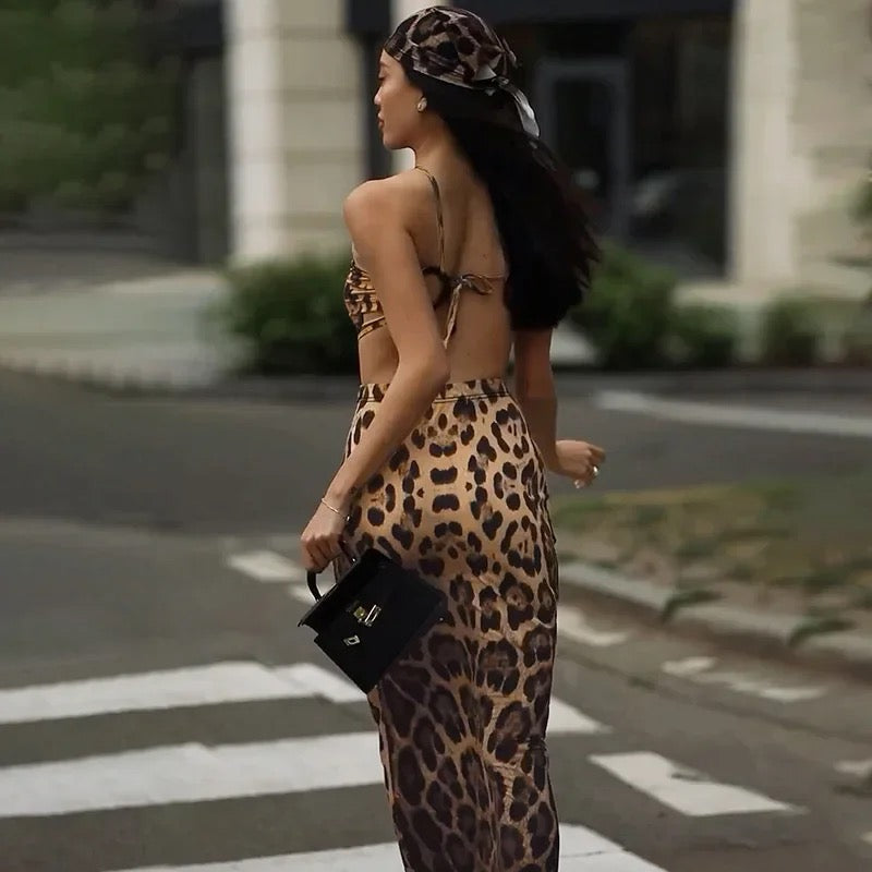 Slim-fit long dress